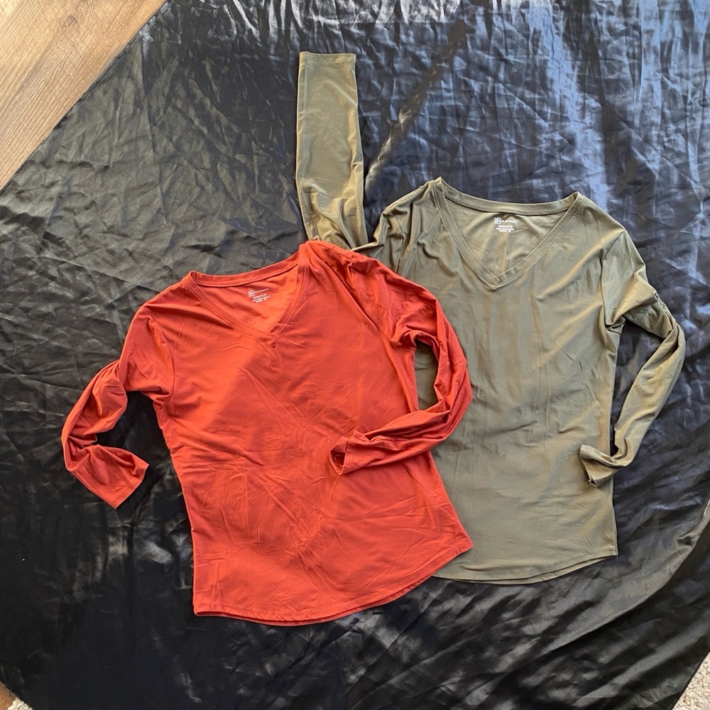 No Boundaries Women's Long Sleeve Tops - Rust and Olive